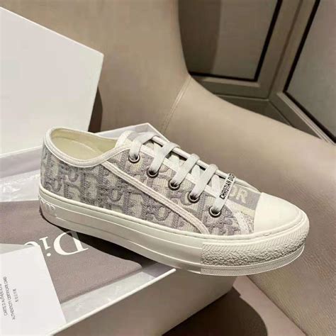 dior sneakers women.